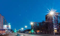 Освещение улицы Максимова