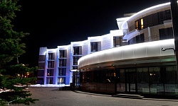 Архитектурная подсветка фасада молодежного центра "Волга"