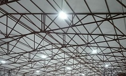 Освещение складского комплекса промышленно-торговой компания по продаже сантехнического оборудования