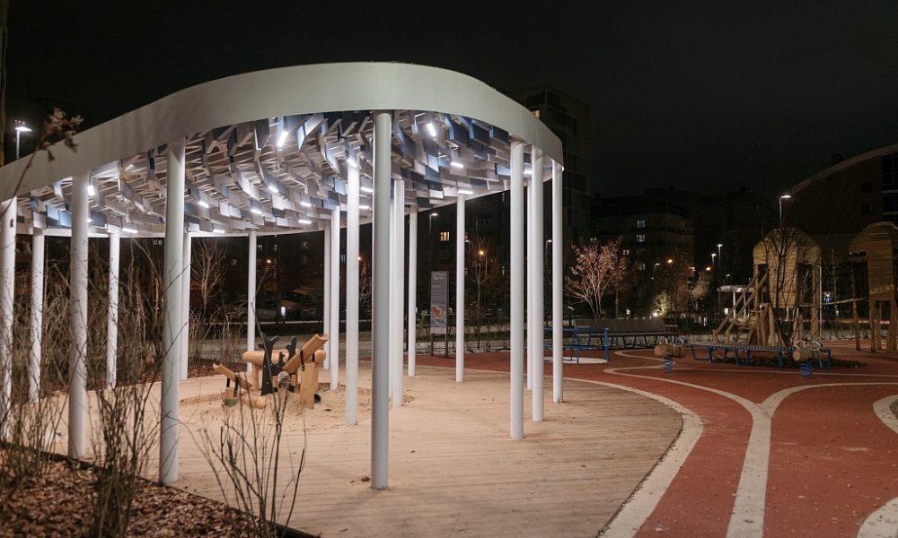 Бульвар «Белые цветы»