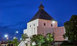 Освещение стен Казанского Кремля