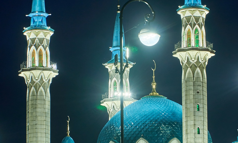 Освещение стен Казанского Кремля