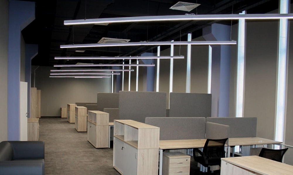 Офисное освещение светильниками H-lux EH