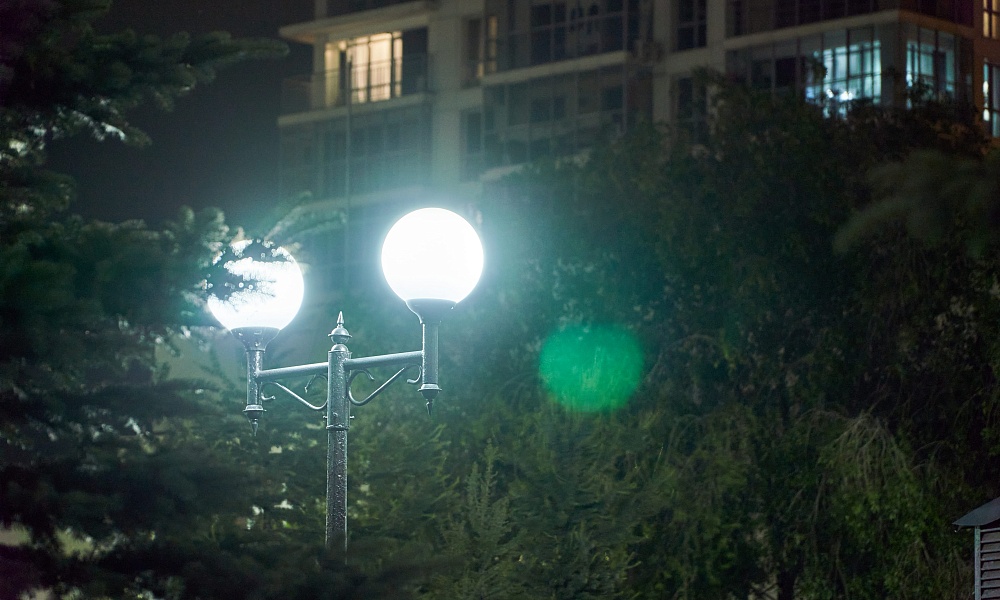 Парковое освещение аллеи Славы на Петербургской 