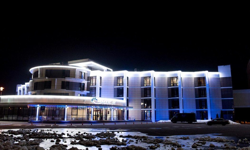 Архитектурная подсветка фасада молодежного центра "Волга"